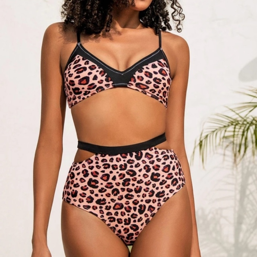 Cupshe Women's Bikini Leopard Bandeau Mid-Waisted Bikini Bottoms Swim